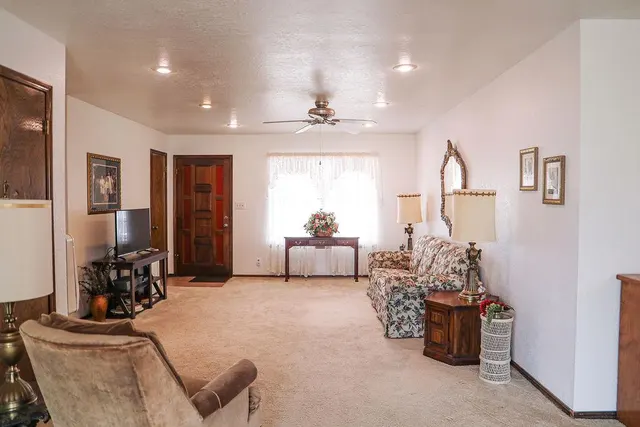 Photo 2 — 105 Mitchell Drive, Elk City, OK 73644