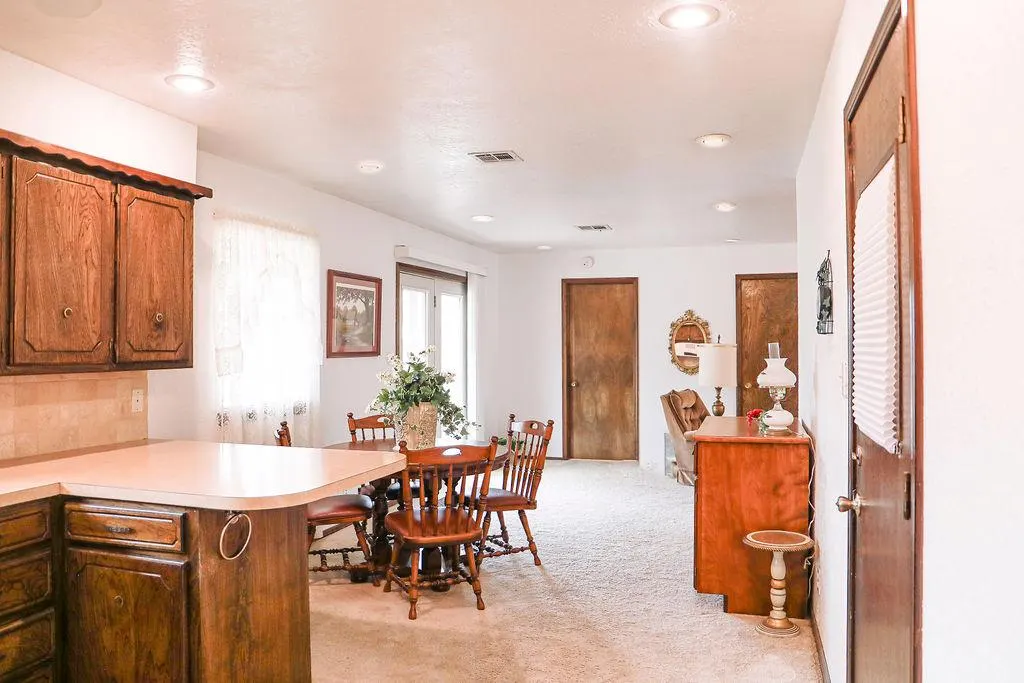 Photo 7 — 105 Mitchell Drive, Elk City, OK 73644