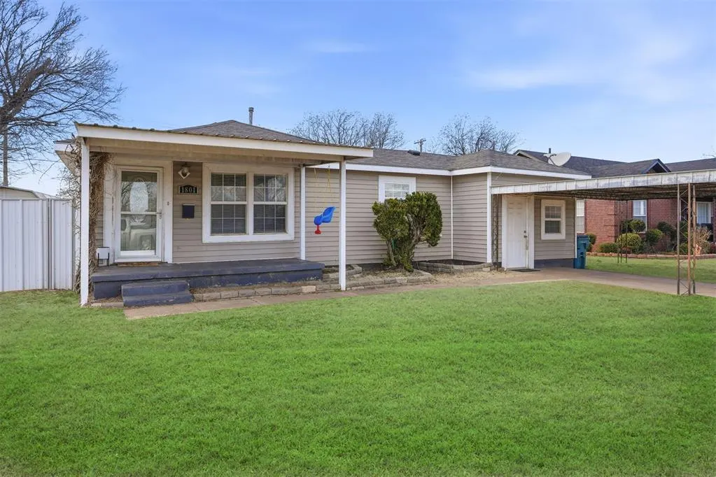 Photo 2 — 1801 N Louis Tittle Avenue, Mangum, OK 73554