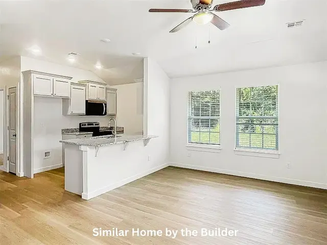 Photo 5 — 1407 SW Bishop Avenue, Lawton, OK 73501