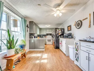 Sold home at 7536 NW 115th Street