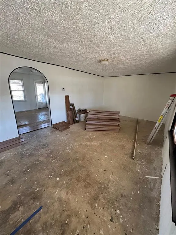 Photo 7 — 401 E Center, Lexington, OK 73051