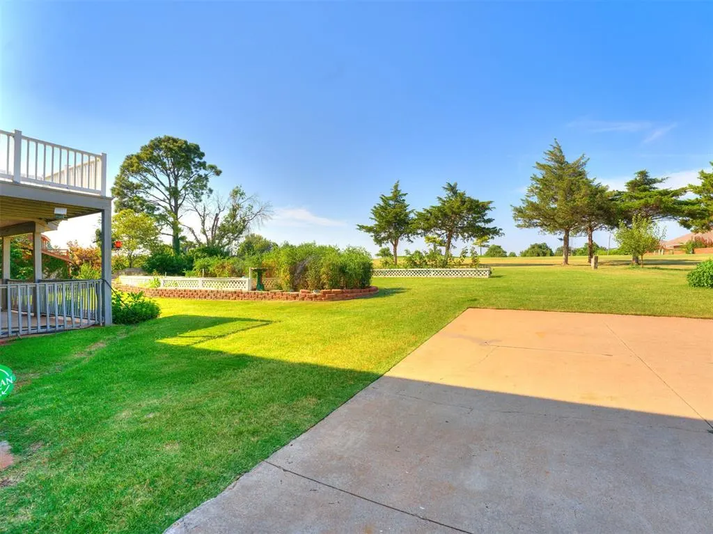 Photo 5 — 4017 Cherry Hill Lane, Oklahoma City, OK 73120