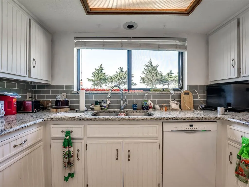 Photo 36 — 4017 Cherry Hill Lane, Oklahoma City, OK 73120
