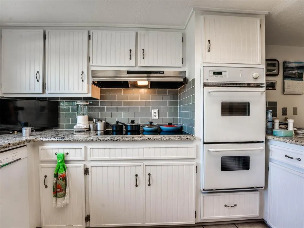 Photo 39 — 4017 Cherry Hill Lane, Oklahoma City, OK 73120