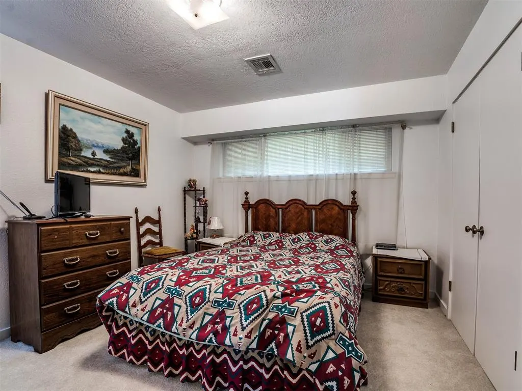 Photo 40 — 4017 Cherry Hill Lane, Oklahoma City, OK 73120