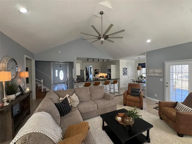 Photo 8 — 121498 S 4184 Road, Eufaula, OK 74432