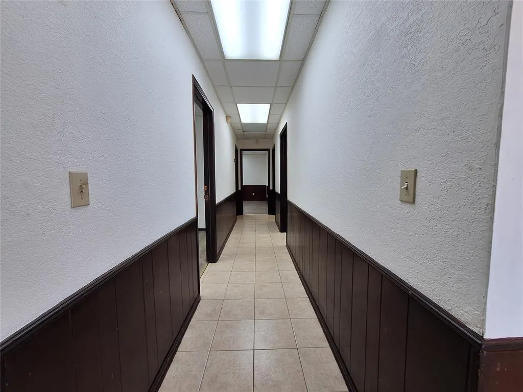 Photo 9 — 7029 NW 12th Street, Oklahoma City, OK 73127