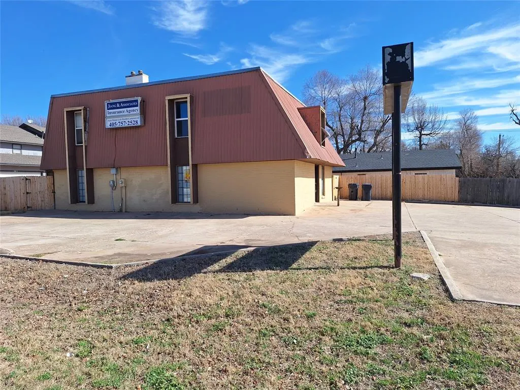 Photo 3 — 7029 NW 12th Street, Oklahoma City, OK 73127