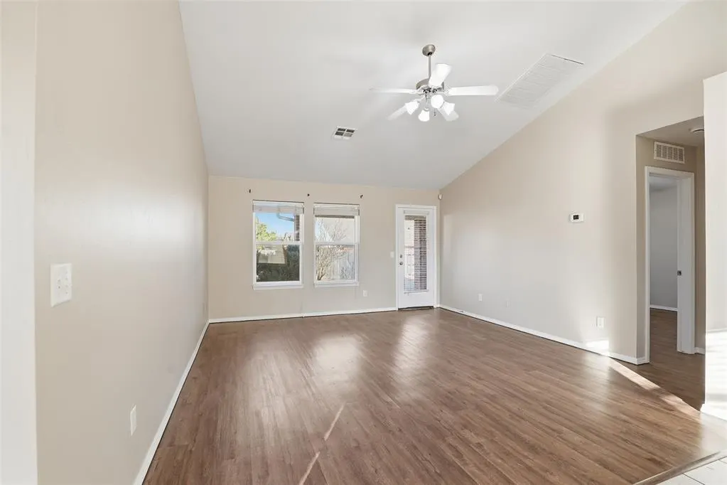 Photo 11 — 2805 Fennel Road, Canadian, OK 73128