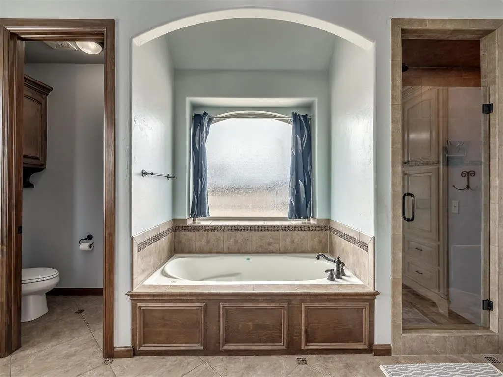 Photo 16 — 6380 Red Cedar Drive, Edmond, OK 73025