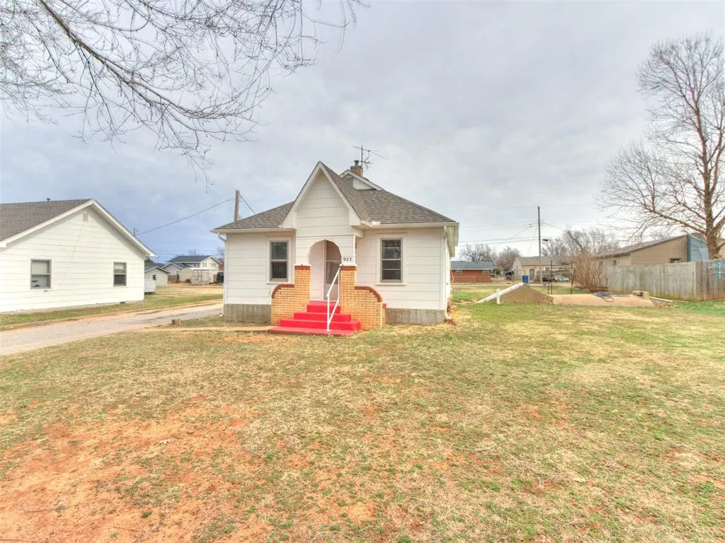 Photo 40 — 923 S 12th Street, Kingfisher, OK 73750