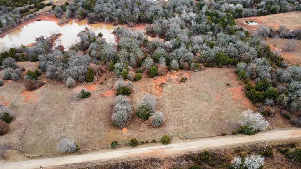 Photo 4 — 1301 Garnet Road, Norman, OK 73026