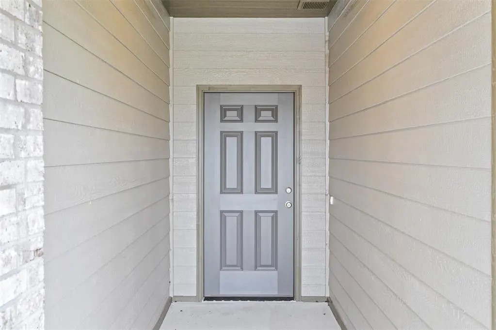 Photo 3 — 1305 SW 157th Street, Moore, OK 73170