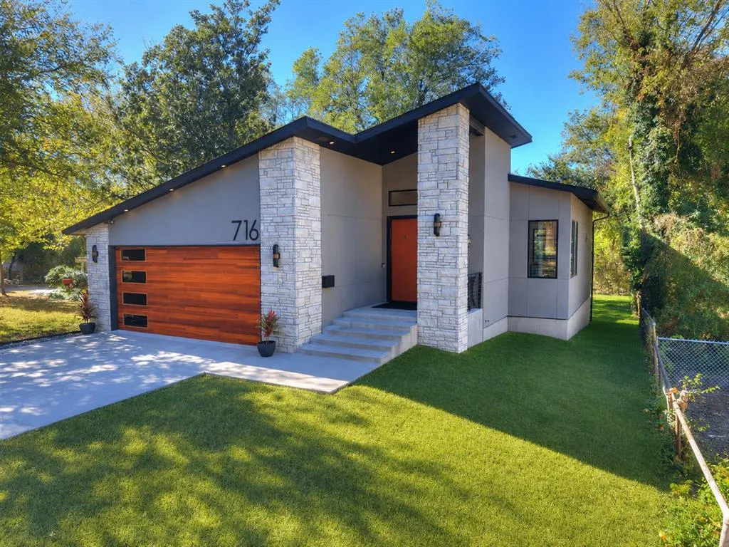 Front exterior — 716 S Pickard Avenue, Norman, OK 73069