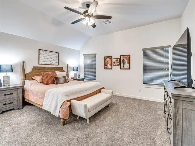 Photo 5 — 720 N 1st Street, Cashion, OK 73016