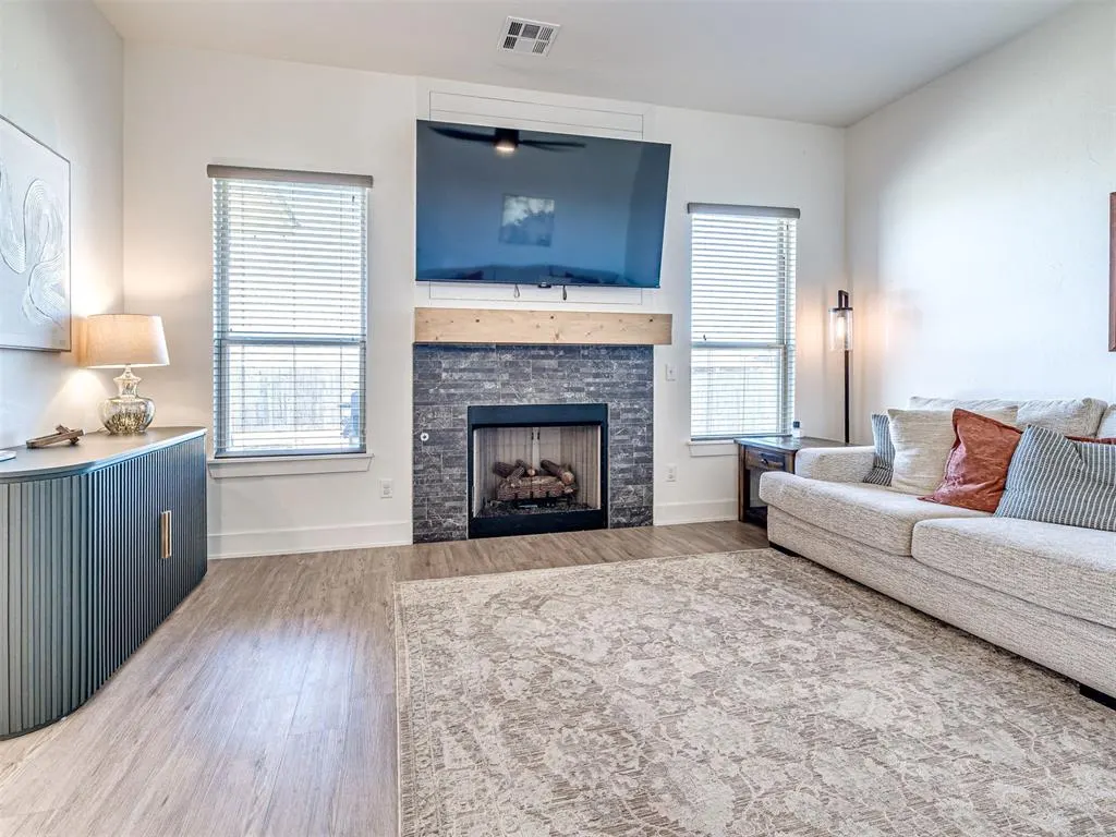 Photo 10 — 720 N 1st Street, Cashion, OK 73016