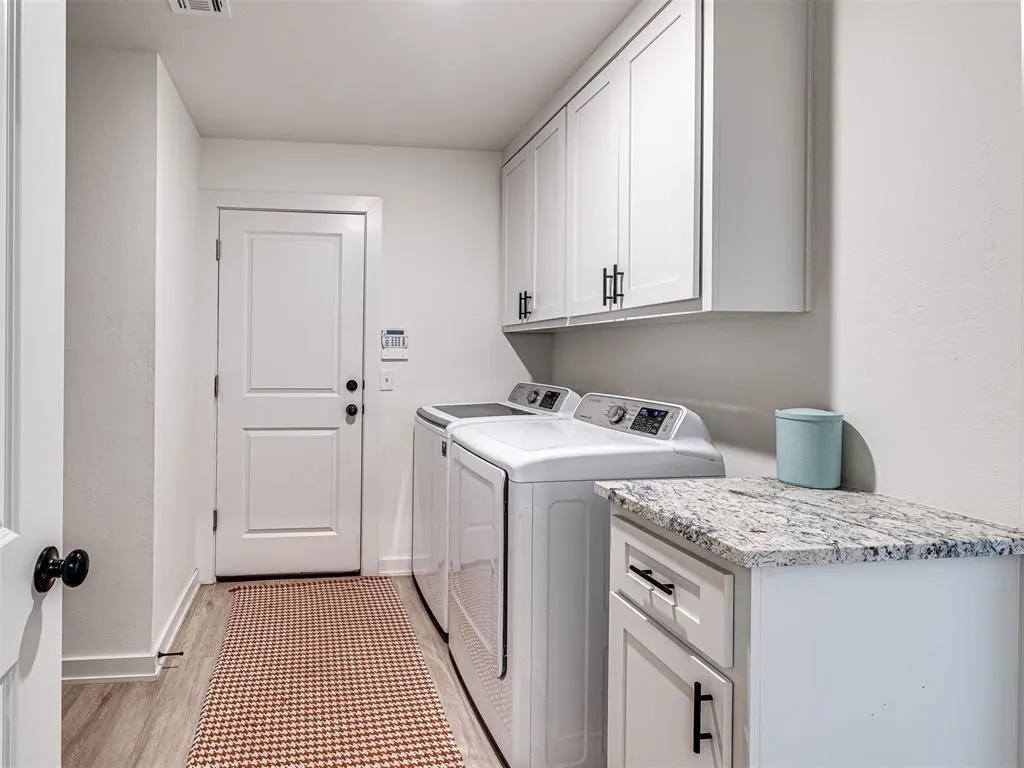 Photo 33 — 720 N 1st Street, Cashion, OK 73016