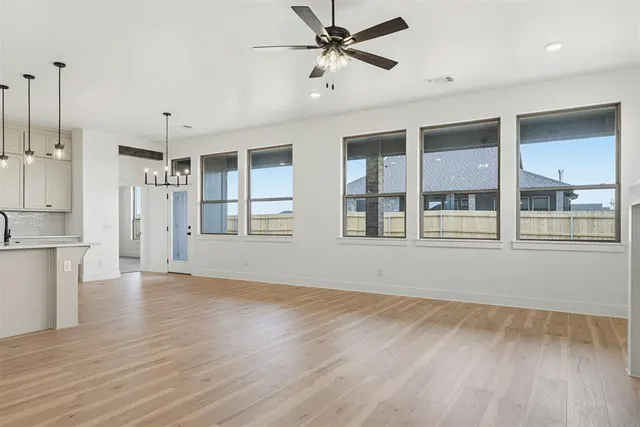 Photo 5 — 1401 SW 160th Street, Moore, OK 73170