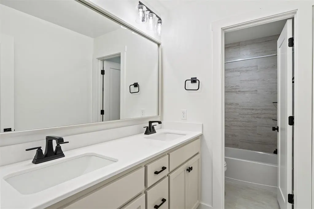 Photo 22 — 1401 SW 160th Street, Moore, OK 73170