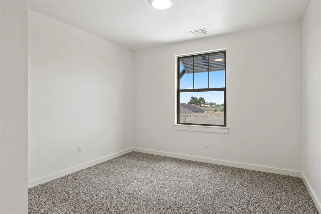 Photo 26 — 1401 SW 160th Street, Moore, OK 73170