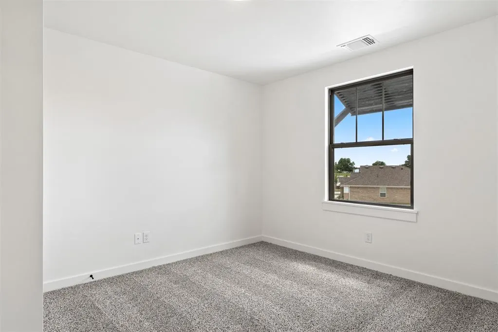 Photo 28 — 1401 SW 160th Street, Moore, OK 73170