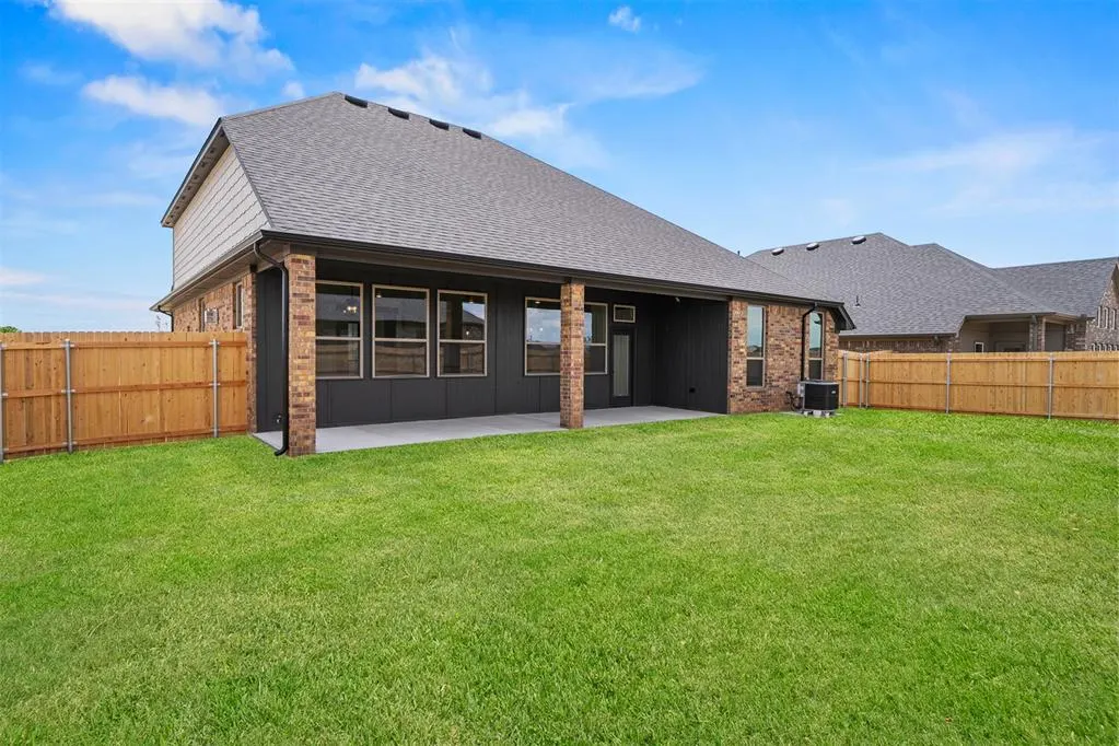 Photo 47 — 1401 SW 160th Street, Moore, OK 73170