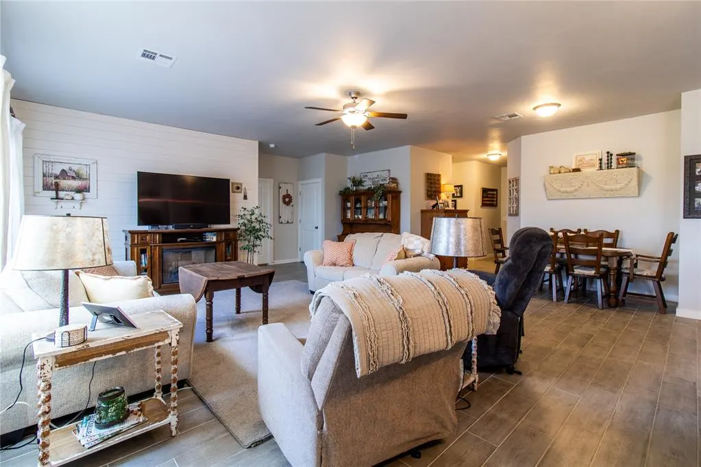 Photo 9 — 15961 Prairie Rose Drive, McLoud, OK 74851