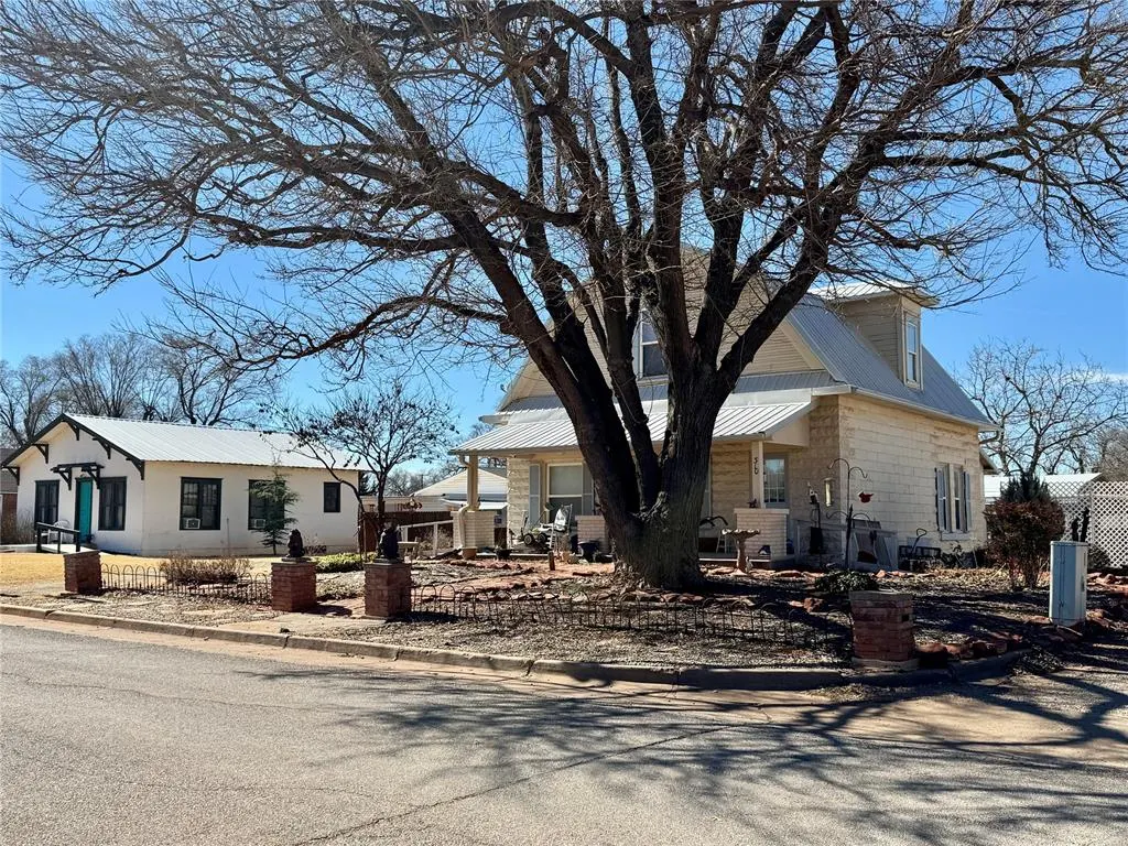 Photo 29 — 308 S Cearlock Avenue, Cheyenne, OK 73628