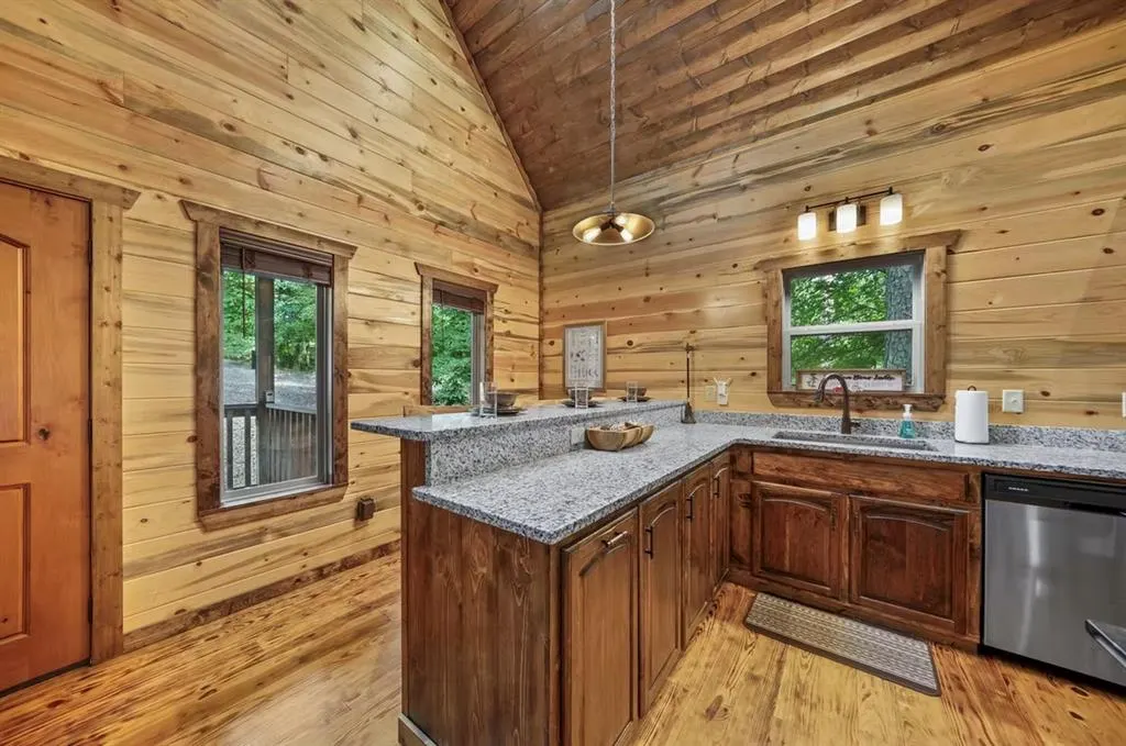 Photo 6 — 69 Eagle Mountain Trail, Broken Bow, OK 74728