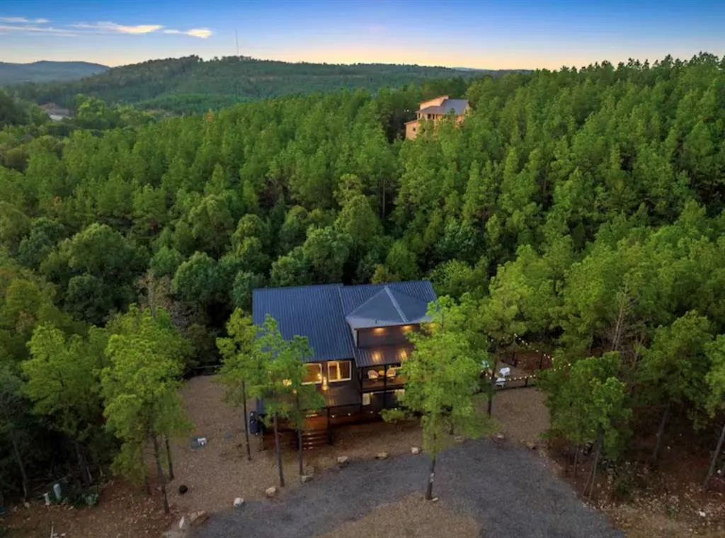 Photo 4 — 114 TIMBERLINE Trail, Broken Bow, OK 74728