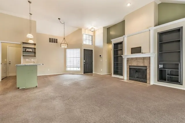 Photo 4 — 904 Merlin Circle, Norman, OK 73072