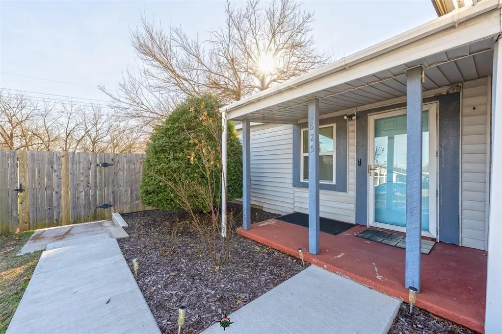 Photo 3 — 825 S 3rd Avenue, Purcell, OK 73080
