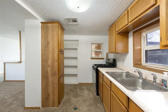 Photo 5 — 825 S 3rd Avenue, Purcell, OK 73080