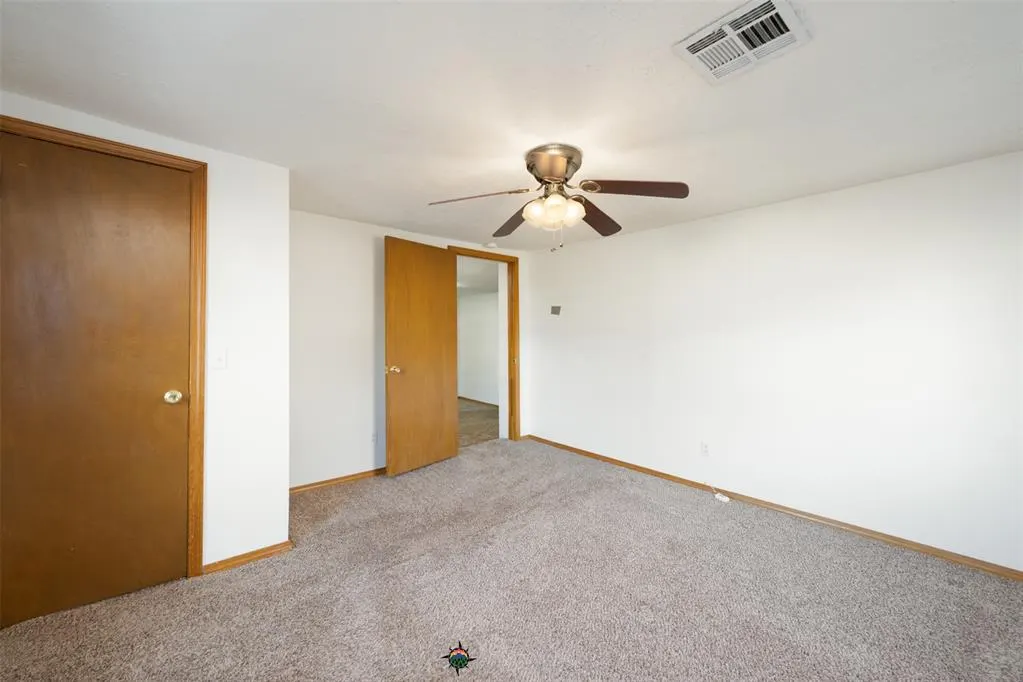 Photo 9 — 825 S 3rd Avenue, Purcell, OK 73080