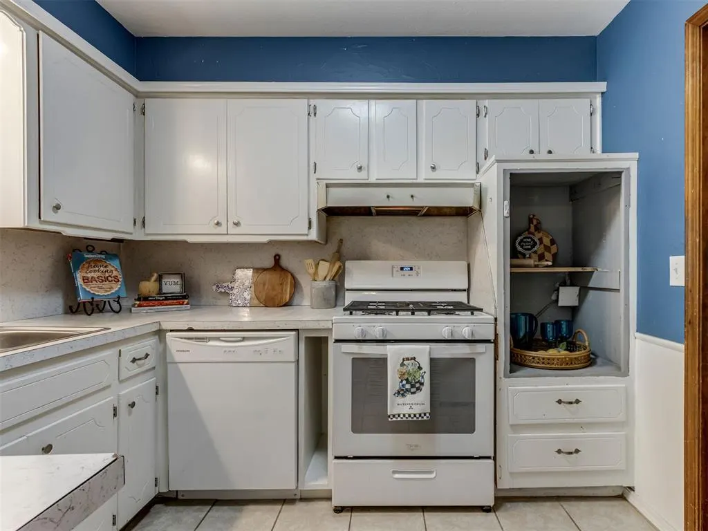 Photo 11 — 7913 S McKinley Avenue, Oklahoma City, OK 73139