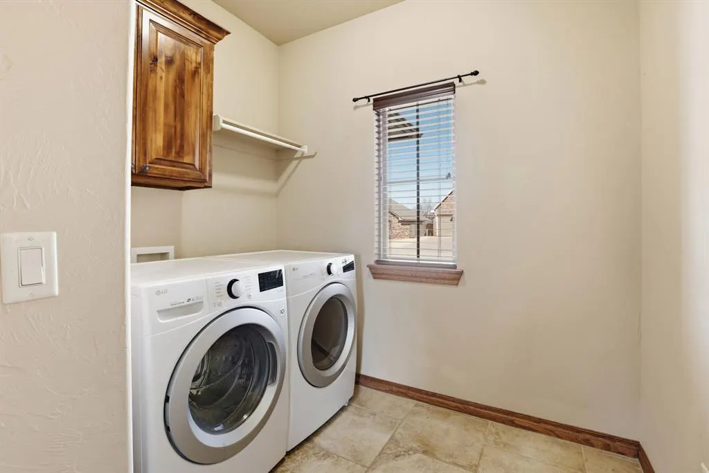 Photo 17 — 7031 E Cherokee Crossing, Warr Acres, OK 73132