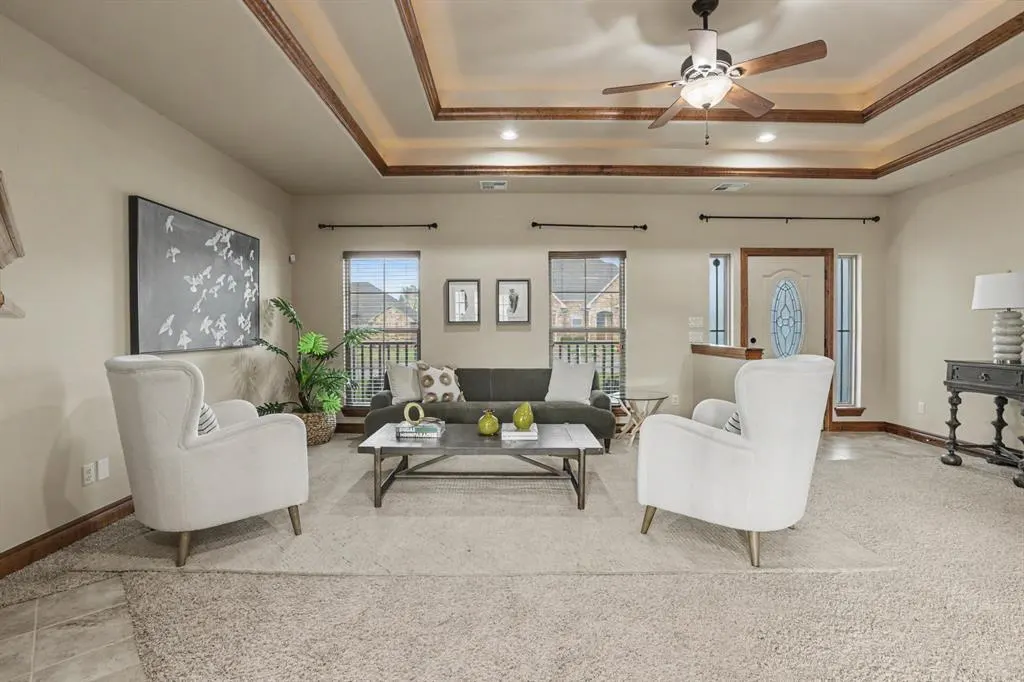 Photo 2 — 7031 E Cherokee Crossing, Warr Acres, OK 73132