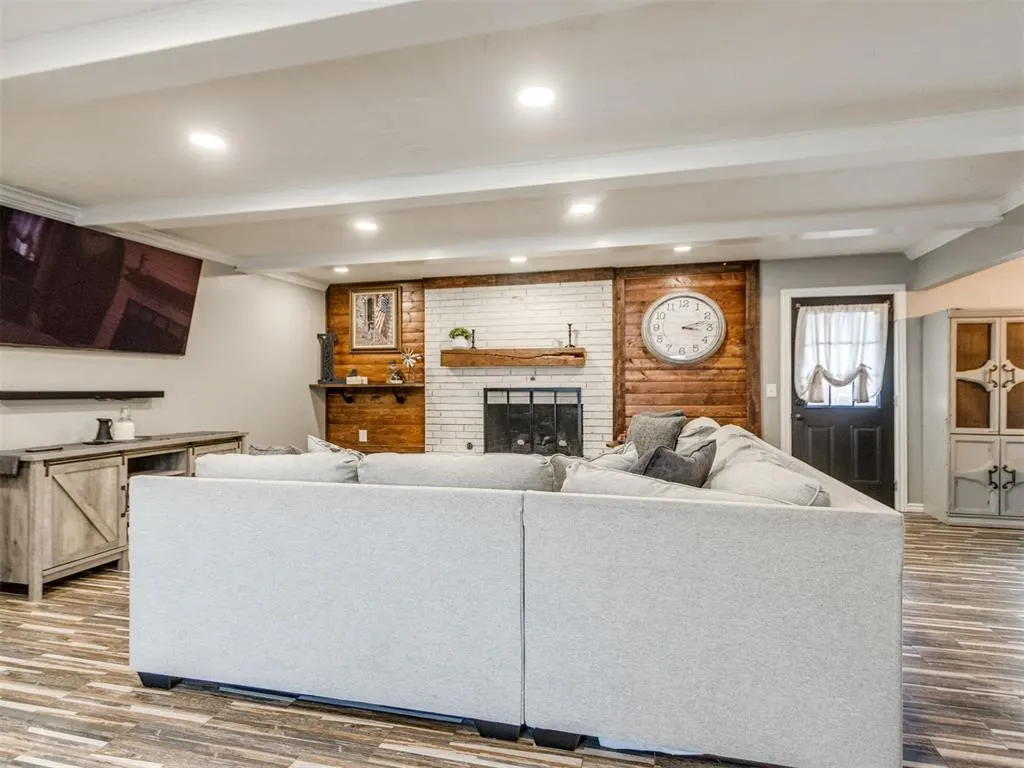 Photo 6 — 11500 Carriage Drive, Yukon, OK 73099