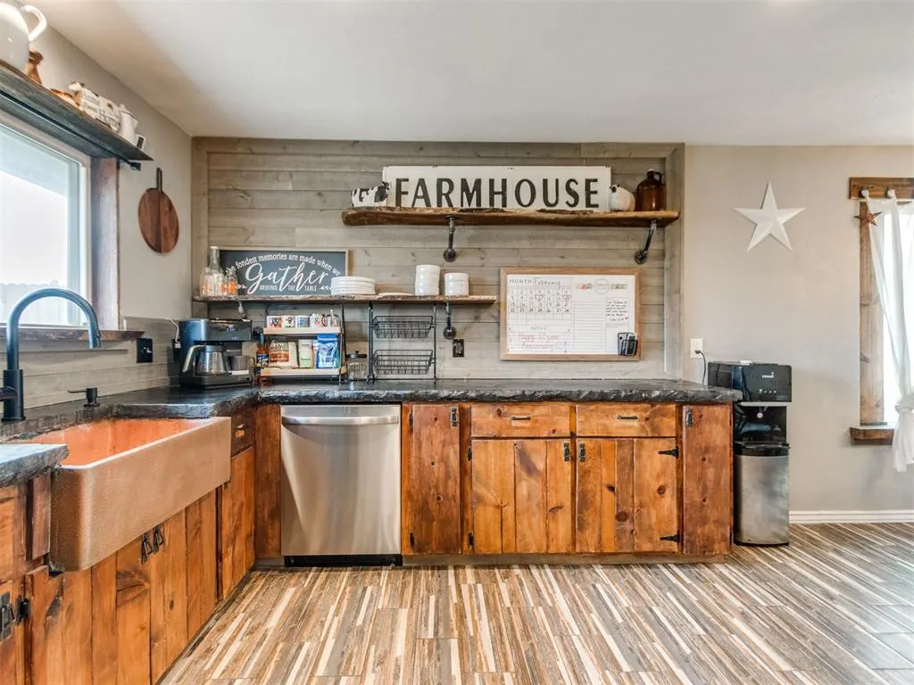 Photo 14 — 11500 Carriage Drive, Yukon, OK 73099