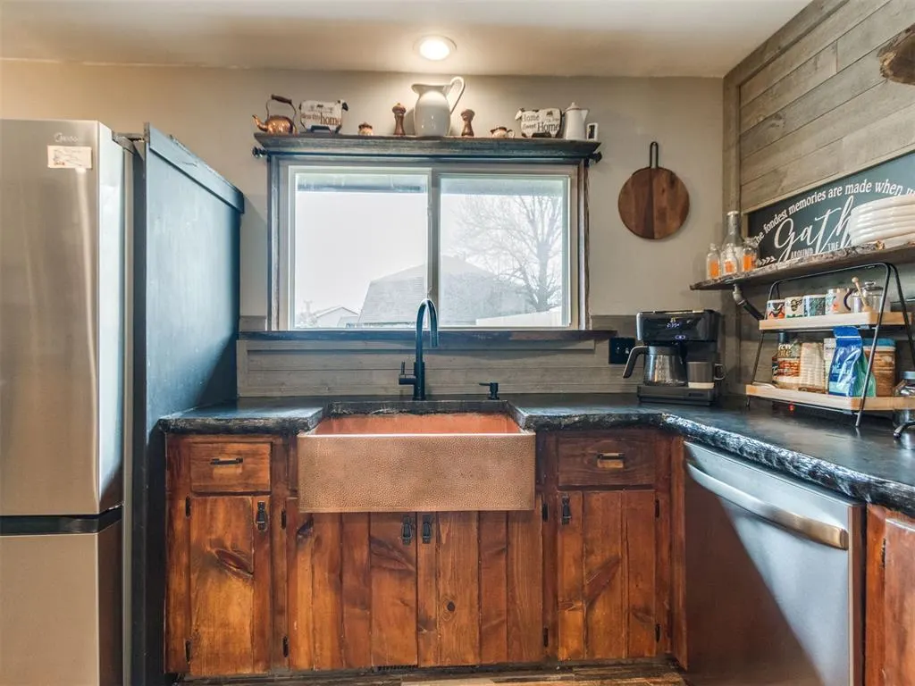 Photo 15 — 11500 Carriage Drive, Yukon, OK 73099