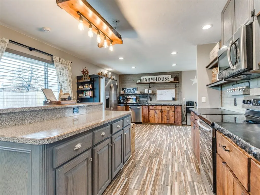 Photo 20 — 11500 Carriage Drive, Yukon, OK 73099