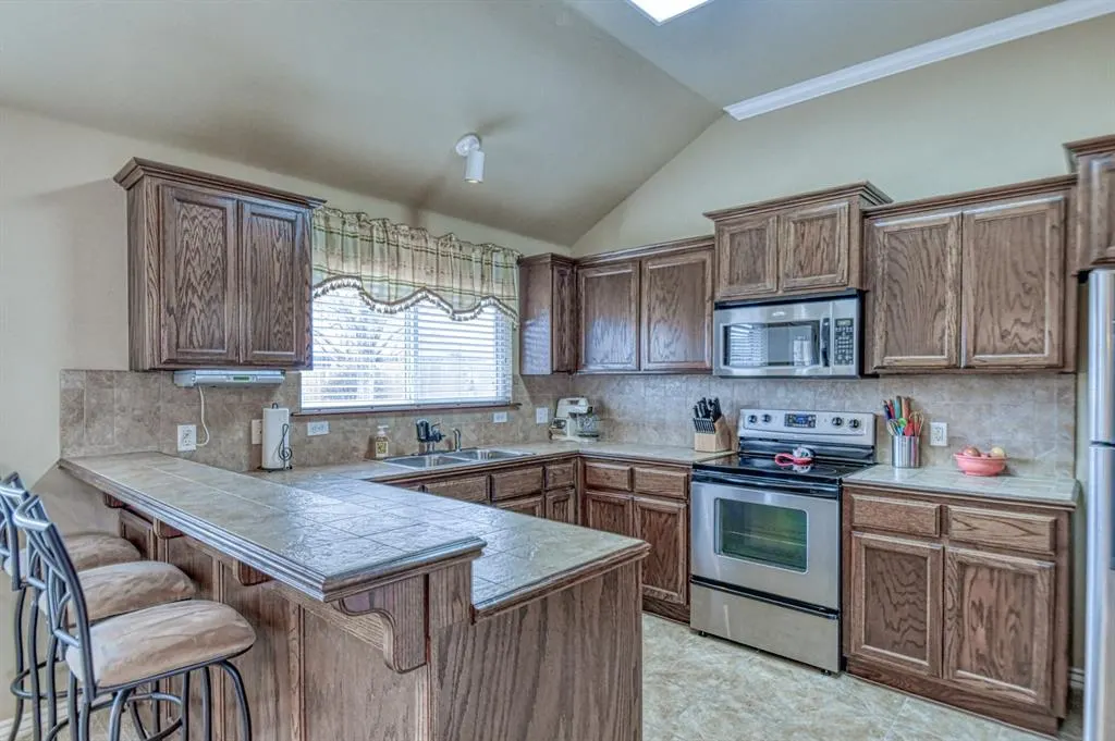 Photo 16 — 1416 N Baycharter Street, Norman, OK 73071