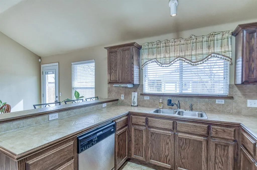 Photo 18 — 1416 N Baycharter Street, Norman, OK 73071