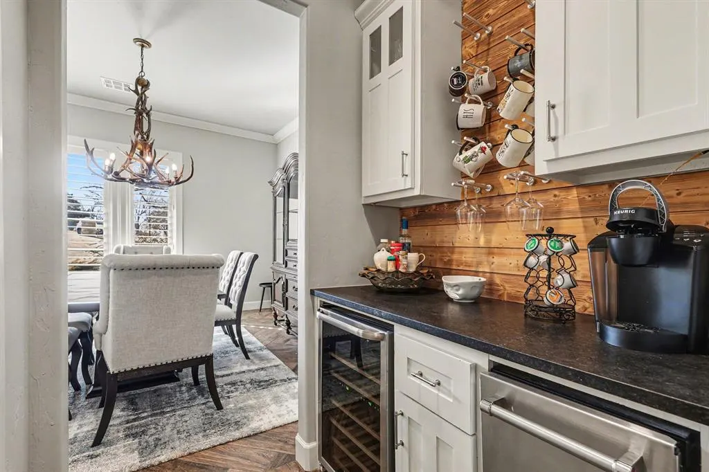 Photo 5 — 2410 Veneterra View, Edmond, OK 73034