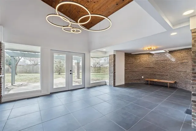 Photo 7 — 2518 Acacia Court, Norman, OK 73072