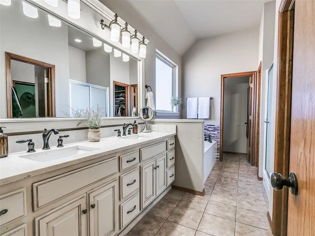 Photo 21 — 5785 Abby Lane, Piedmont, OK 73078