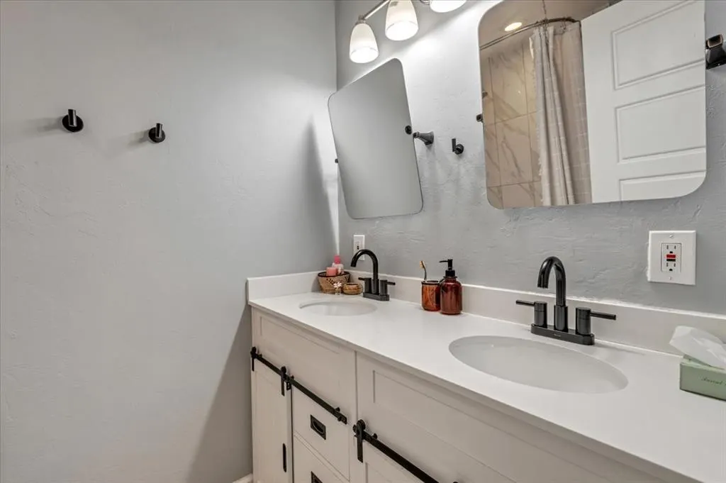 Photo 8 — 704 SE 60th Terrace, Oklahoma City, OK 73149