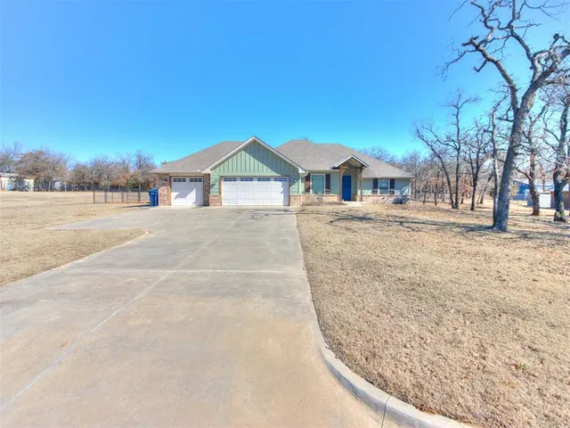 Photo 2 — 9400 Megans Way, McLoud, OK 74851