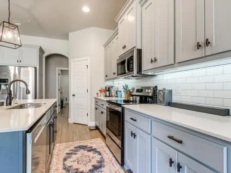Photo 5 — 9400 Megans Way, McLoud, OK 74851